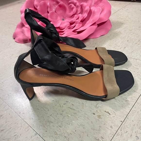 30 CROSBY DEREK LAM Womens Sz 8.5M Leather Ankle Strap Kitten Heel Sandals - Picture 1 of 12